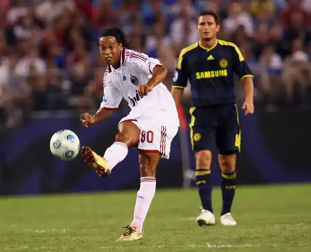 我们期待她 我们期待她